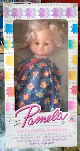 Pamela parla canta - parla,, cammina