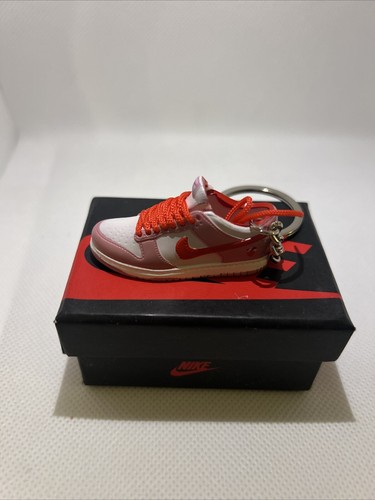 Mini sneakers portachiavi - sneakers, 3d