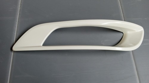 Cornice fendinebbia sinistra