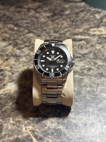 Seiko sports men black - seiko,