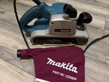 Makita 9403 Levigatrice a