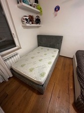 letto matrimoniale con contenitore una piazza e mezza (€150)  + Materasso (€100)