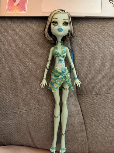 Monster high skull - high,