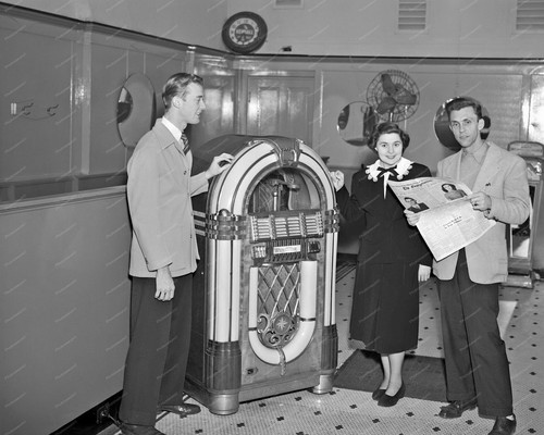 Wurlitzer 1015 jukebox - wurlitzer,
