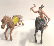 Soldatino Indiano più 2 Cavalli