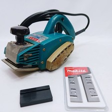 Pialla curva Makita 1002B-A