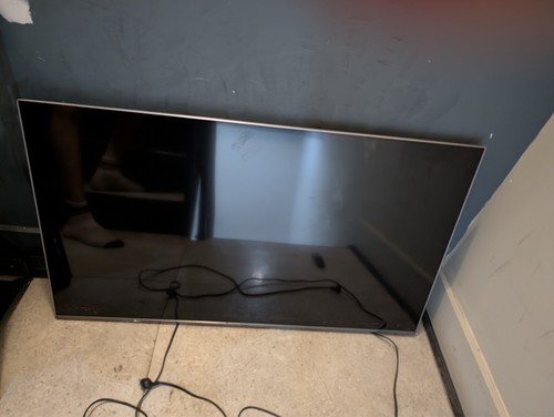 Samsung class q6fn - class,
