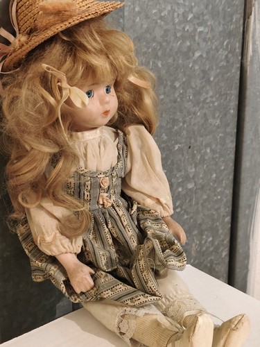 Bambola porcellana vintage - bambola,
