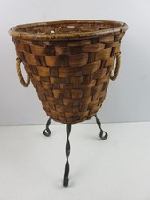 cestino in vimini e ferro battuto paglia PORTA LAVORI A MAGLIA o RIVISTE vintage