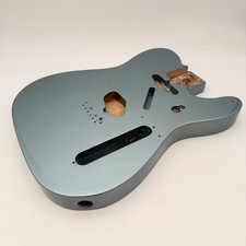 Corpo Fender Chrissie Hynde