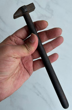 Piccolo piccolo martello in