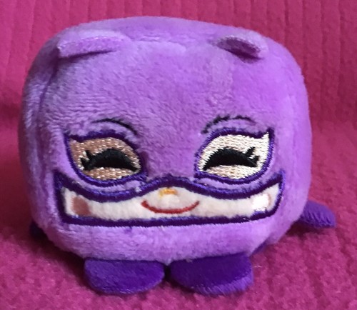 Kawaii cubes catwoman small - catwoman,