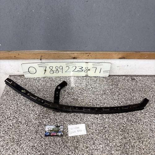 Supporto faro lato passeggero