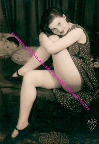 Classic 1920s leggy - classic, upskirt