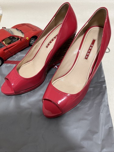 Scarpe prada rosse con zeppa - scarpe,