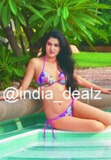 India donna modello tettona