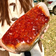 Esemplare minerale a grappolo