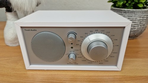 Radio tivoli audio model one - radio,