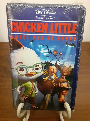 Walt disney chicken little - walt,