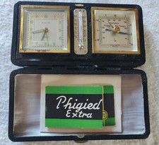 Sveglia da viaggio con stazione meteo. barometro, termometro