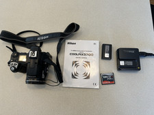 Nikon Coolpix 5700 5 megapixel
