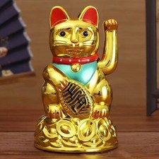 Gatto cinese fortunato che