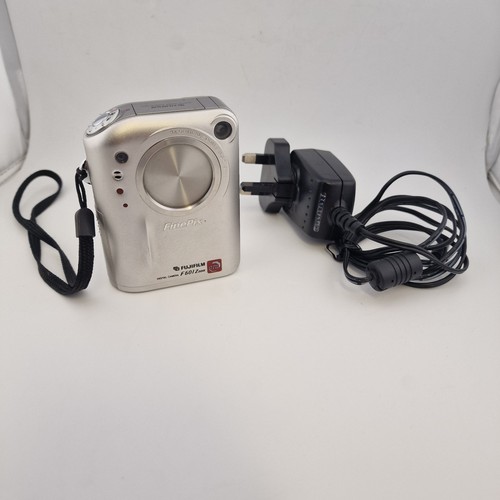 Fujifilm finepix f601 zoom - f601,