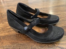 Naot donna Mary Jane tacco EUR