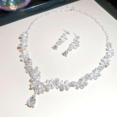 Set collana orecchini con - set,