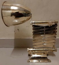 Lampada estensibile per nave