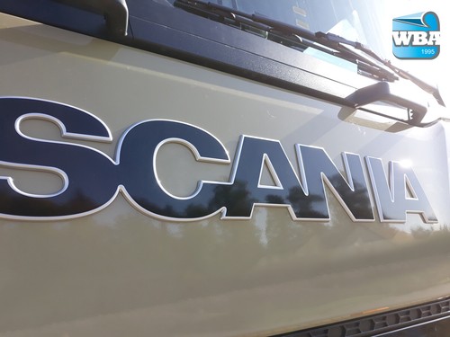 Adesivo misura per scania - su,