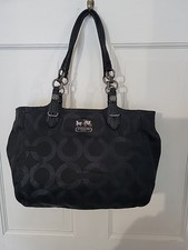 Devo averlo!   Borsa Coach Mia