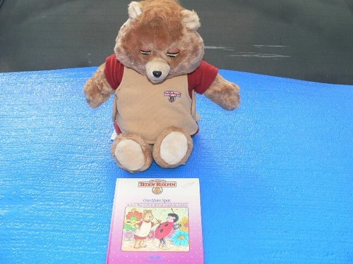 Teddy ruxpin cassette bear - teddy,