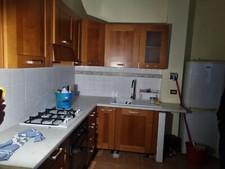 Arredamento cucina mobilificio con macchina del gas lavandino 