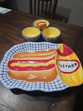 Piatto da picnic e condimento