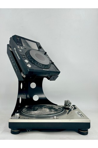 Corner stand for digital - dj,