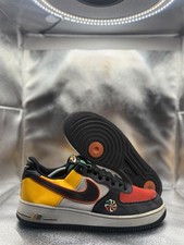 Size 11 - Nike Air Force 1 Low