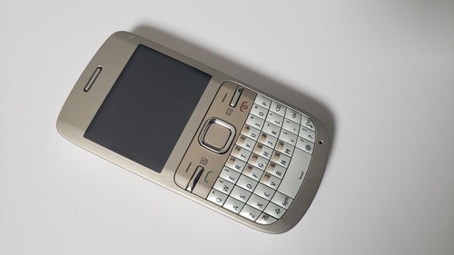 Nokia smartphone - c3-00,