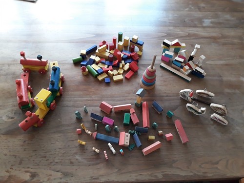 Costruzioni legno anni 70 - in,