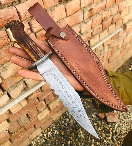 Coltello acciaio damascato - in,