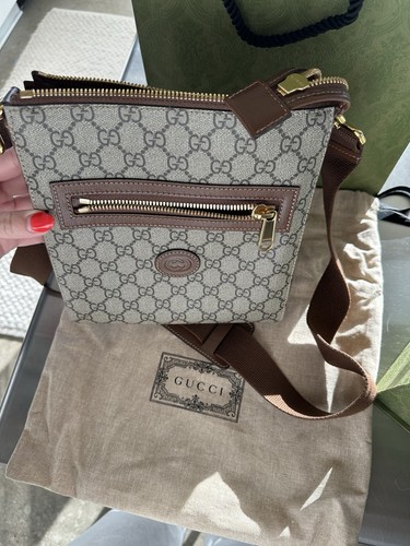Gucci pattern zip crossbody - gucci,