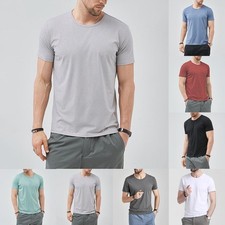 T-shirt uomo scollo a O tinta