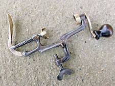 ANCIEN SERTISSEUR METAL LAITON