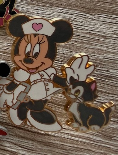 Disney minnie mouse nurse - disney,