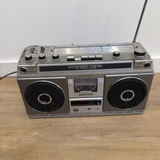 registratore a cassette radio