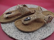 sandalo alla moda effetto