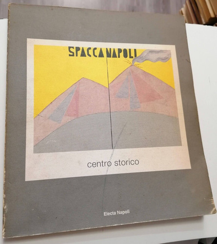 Spaccanapoli centro storico - spaccanapoli,