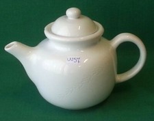 TEIERA IN CERAMICA PORCELLANA DA COLLEZIONE RONDINI CASETTA MULINO BIANCO. UU57