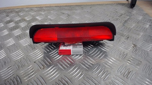 Luce freno supplementare terza