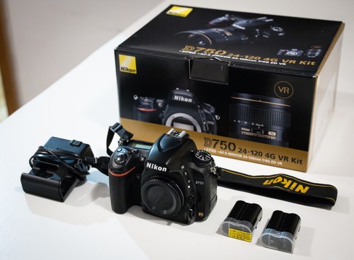 Nikon d750 full frame - nikon,